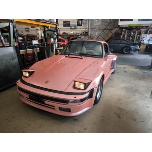 Porsche 911 3.3 Turbo Flat Nose 1986 Suisse | Performance Sarteur