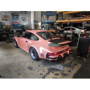 Porsche 911 3.3 Turbo Flat Nose 1986 Suisse | Performance Sarteur