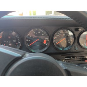 Porsche 911 Carrera 3.2 1984 Moteur Turbo Suisse | Performance Sarteur